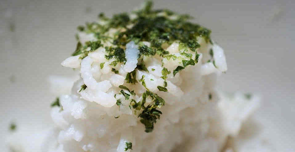 Make simple, healthy and flavorful herb rice